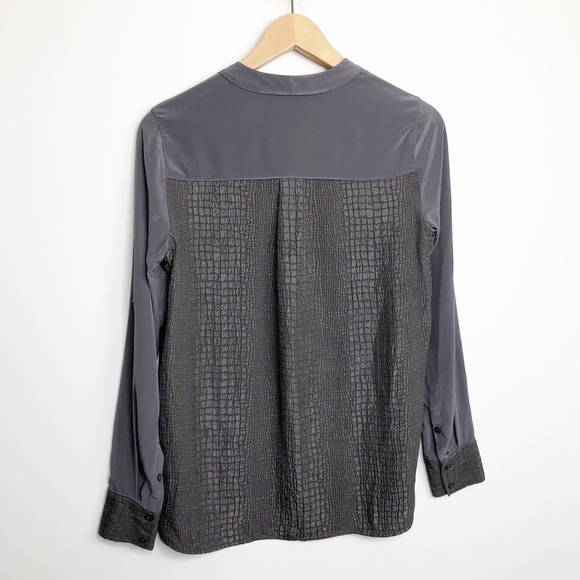 VINCE snake, croc, embossed design, silk button, down shirt - Picture 8 of 11